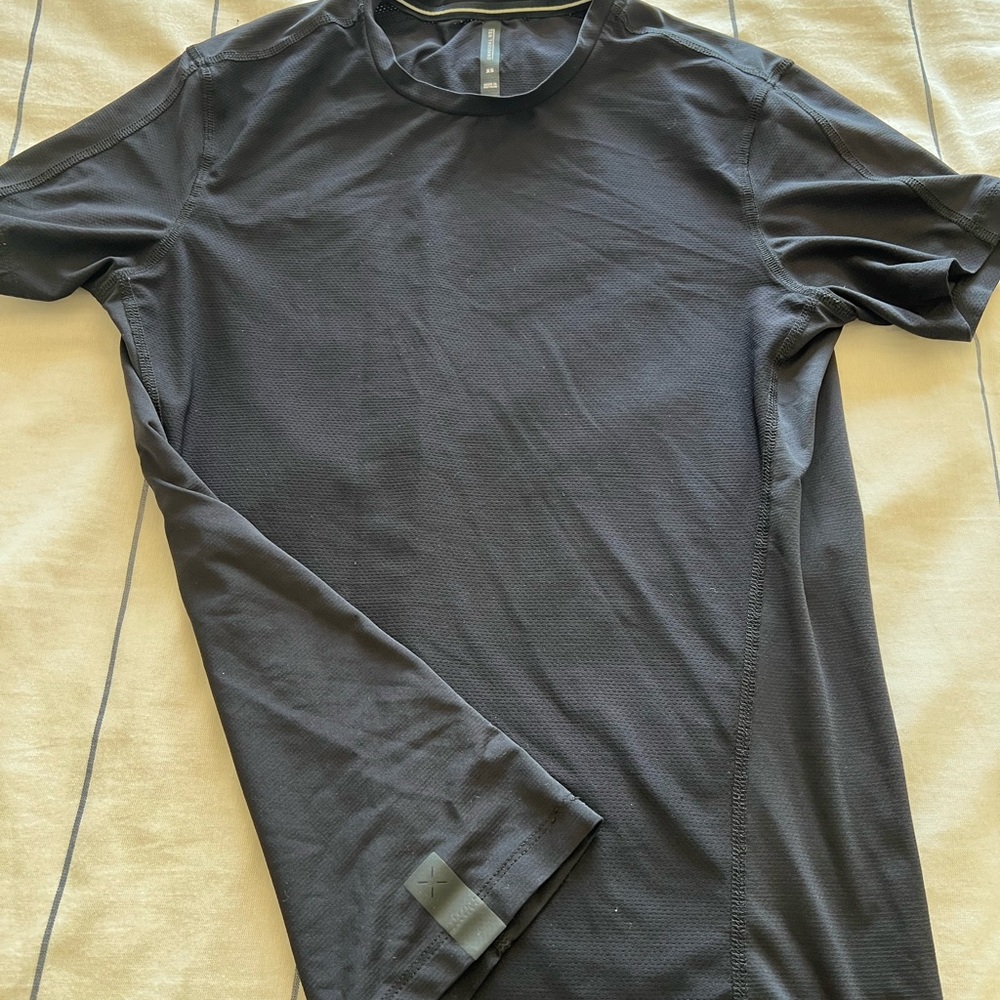 Men's Ten Thousand Versatile Black Performance Shirt